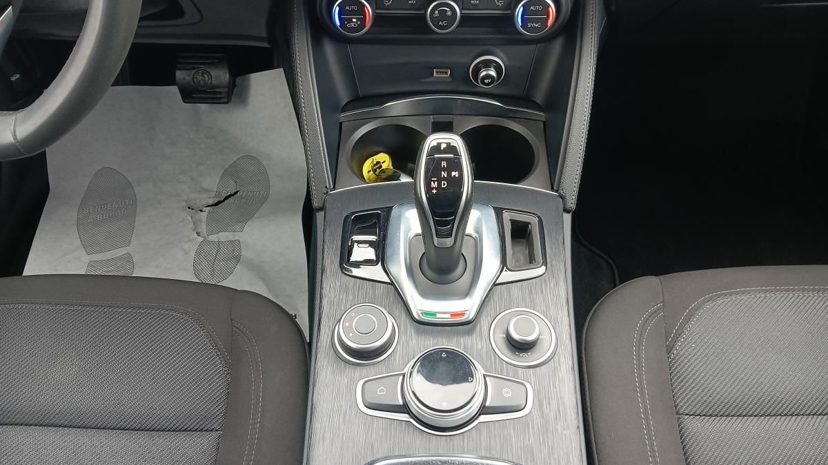 Alfa Romeo Stelvio 2.2 Turbodiesel 190 CV AT8 Q4 Business